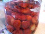 liquore alla fragole fatto in casa - fragolino