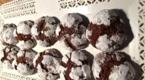 Chocolate Crinkles Cookies