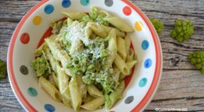 Pasta con broccolo romano e salsiccia