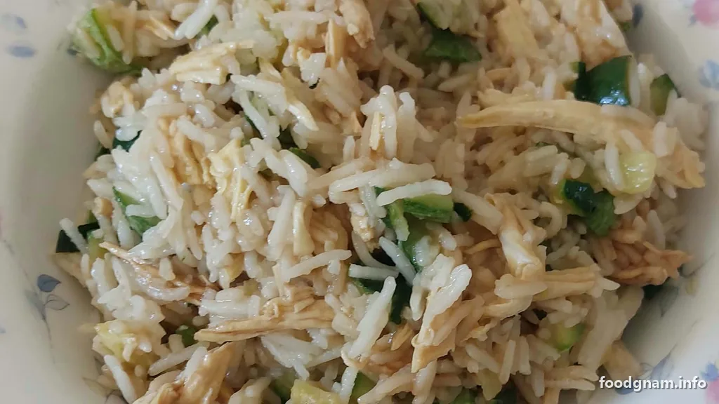 Riso basmati con zucchine e pollo